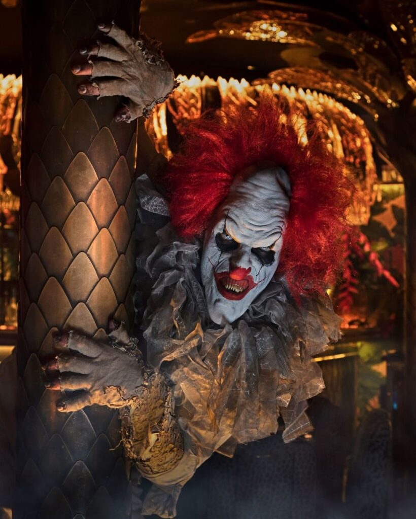 Creepy Glamorous Clown Halloween Makeup 